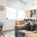 Luxury 2-Bed Haven In Liverpool